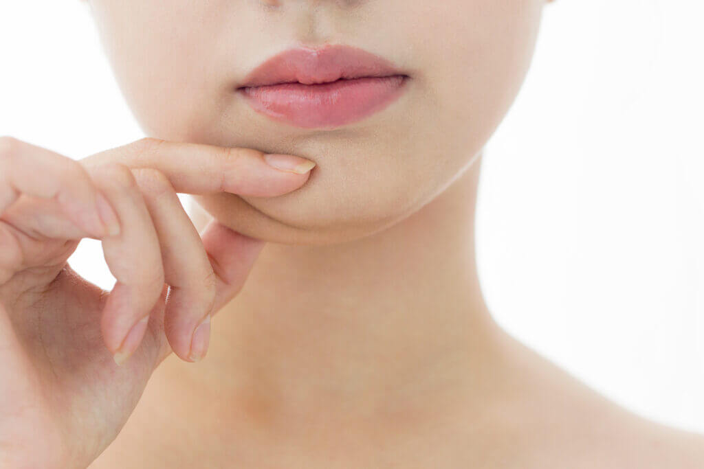 なぜこれほどまでにひどいむくみが出るのか？その根本的な原因と体の仕組みについて解説