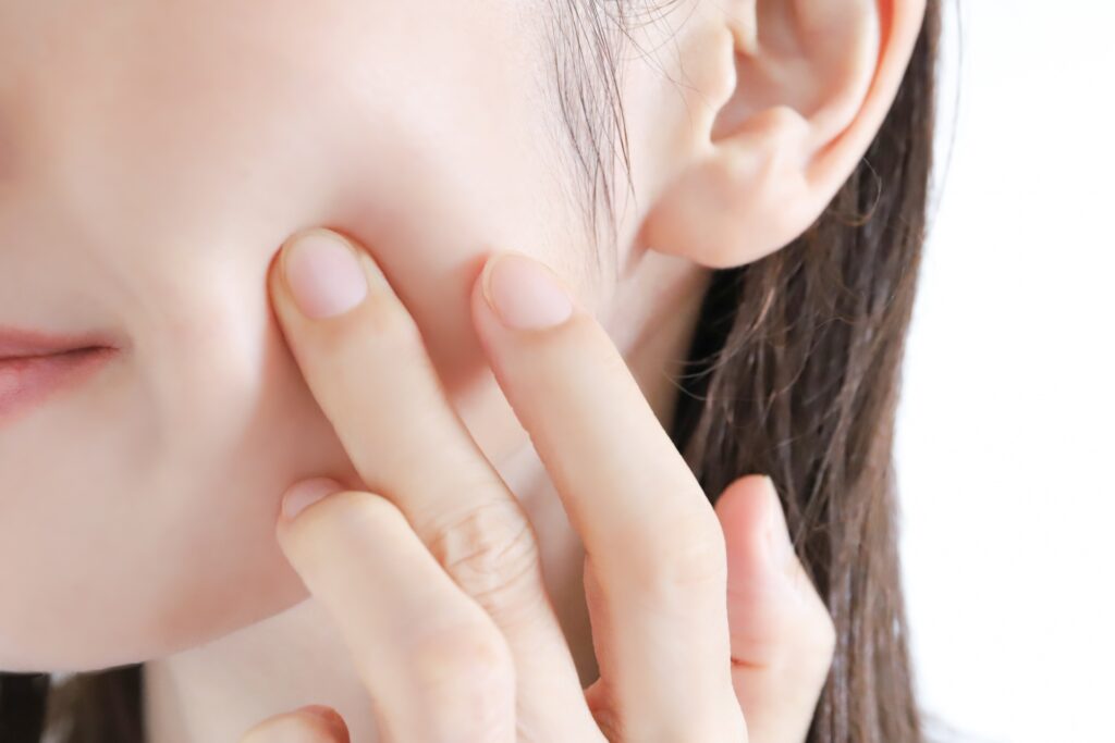むくみが「引かない」「硬い」と感じたときに疑うべきこと